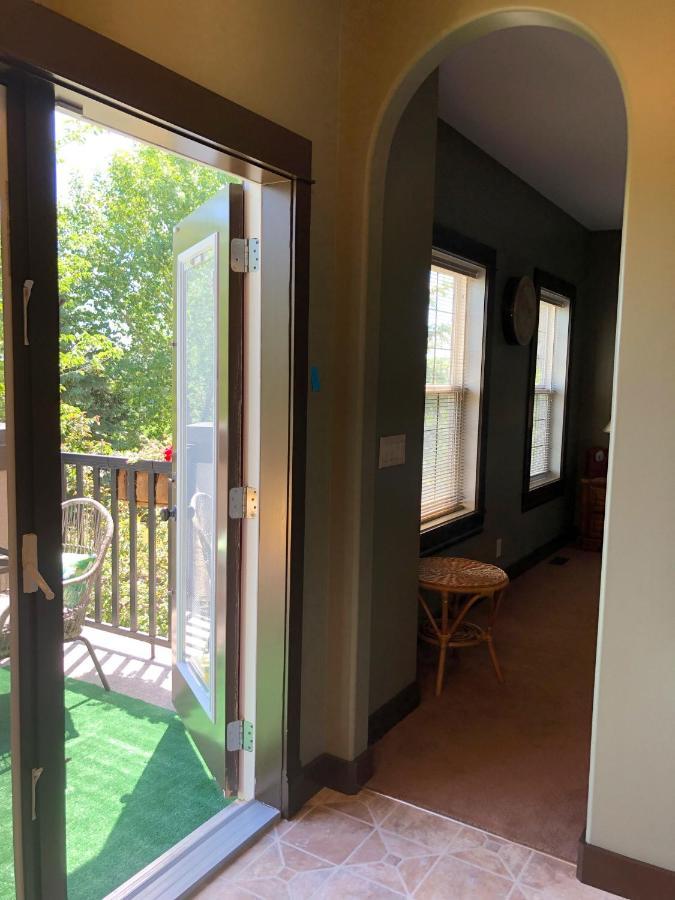 Wolf Creek Bed And Breakfast Ponoka Εξωτερικό φωτογραφία