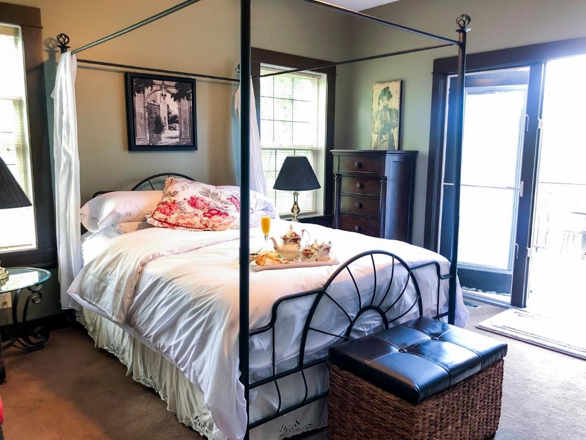 Wolf Creek Bed And Breakfast Ponoka Εξωτερικό φωτογραφία