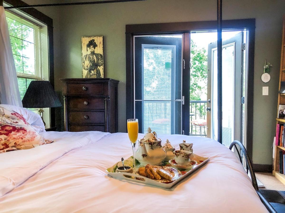 Wolf Creek Bed And Breakfast Ponoka Εξωτερικό φωτογραφία